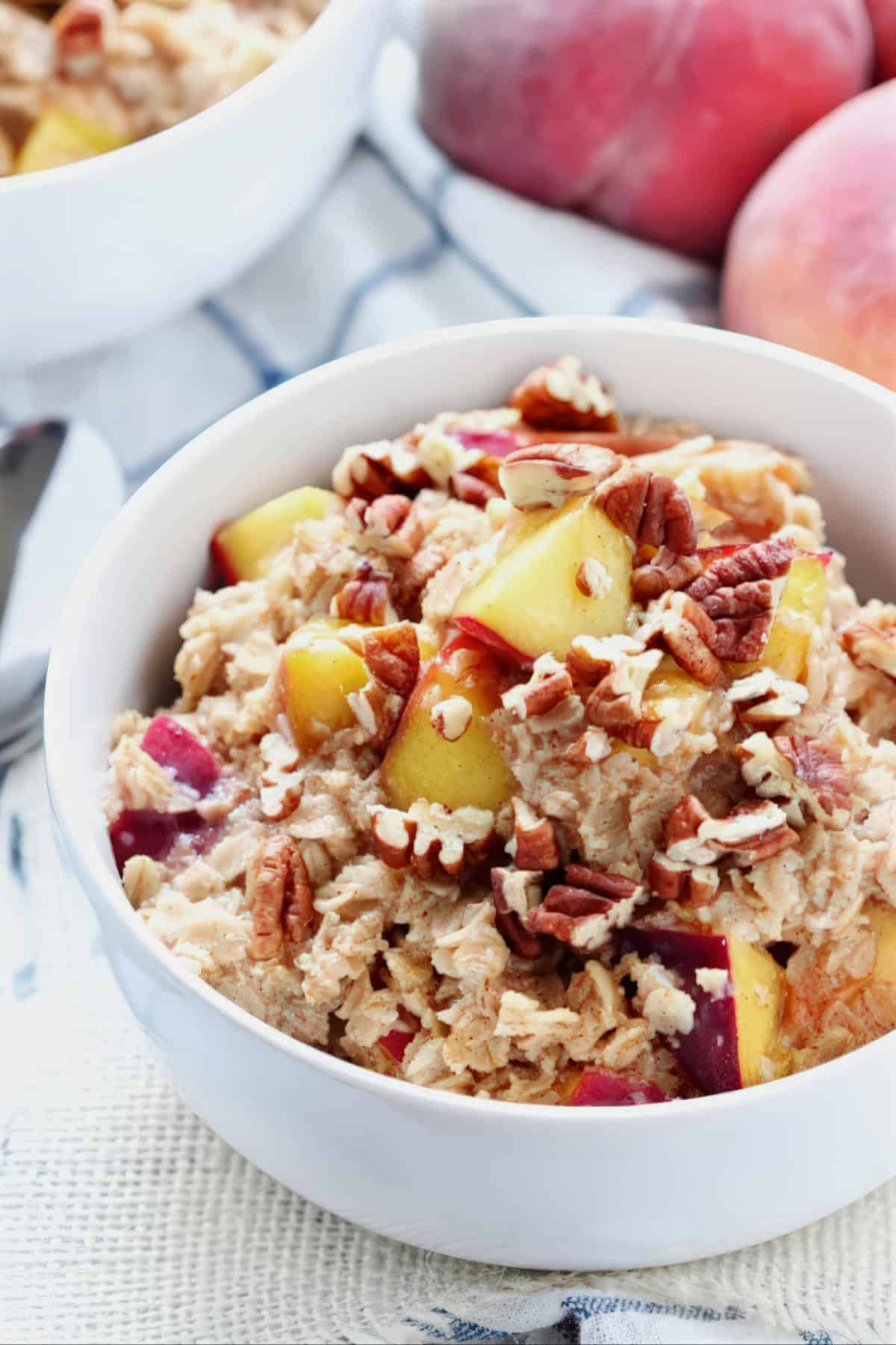 Meal Prep Peach Cobbler Oatmeal: Keep Peaches Soft & Juicy